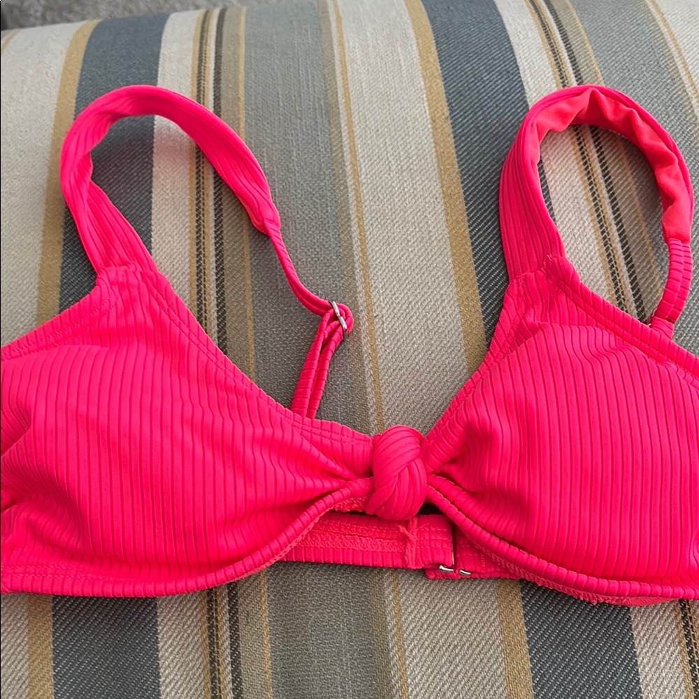 Vibrant Pink Bikini Top, size M